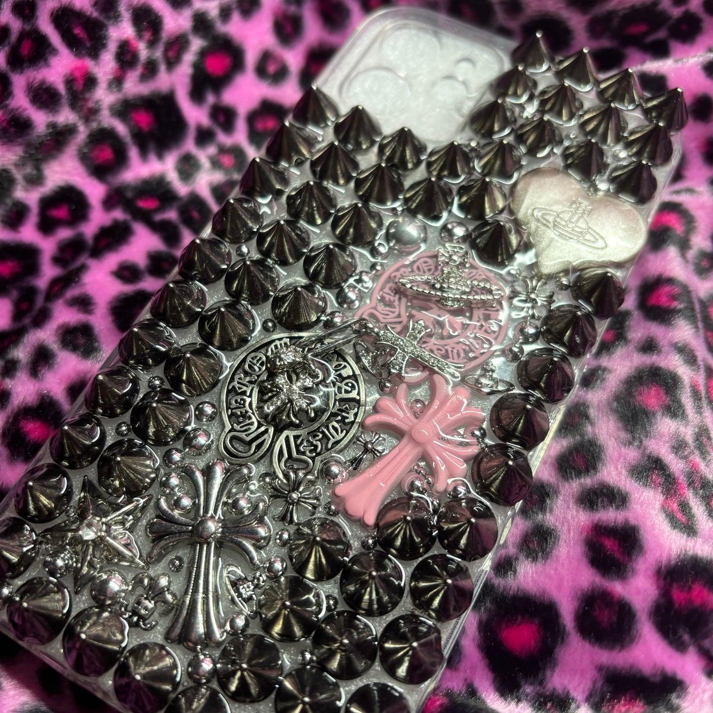 Punkstar Studded Cases・゜✭・.・✫